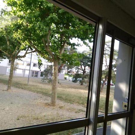 Appartement entier 70m² avec Balcon et Parking en Résidence Fermée Saint-Priest  Esterno foto